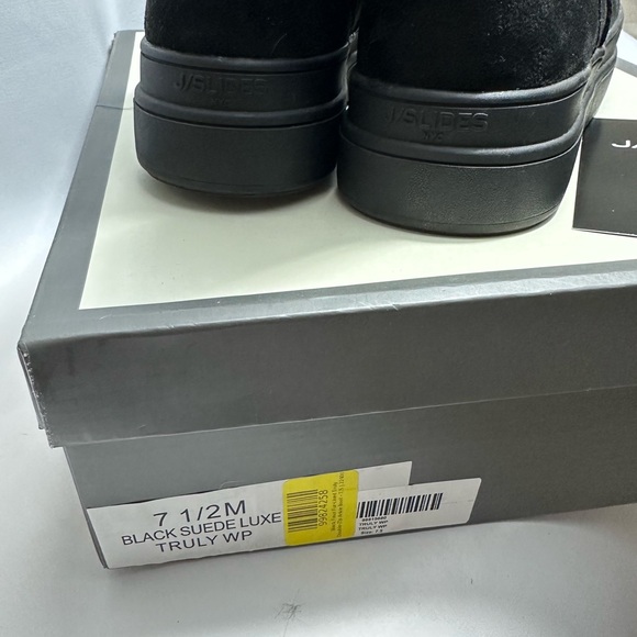 J/Slides Faux Fur waterproof boots. Size 7.5